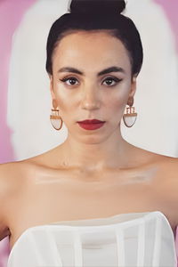 زينب غريب