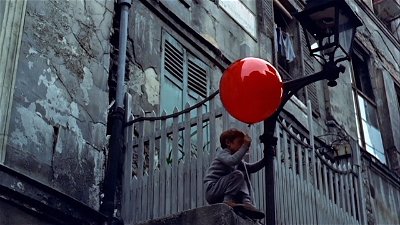 Galerie 1 - Un ballon rouge